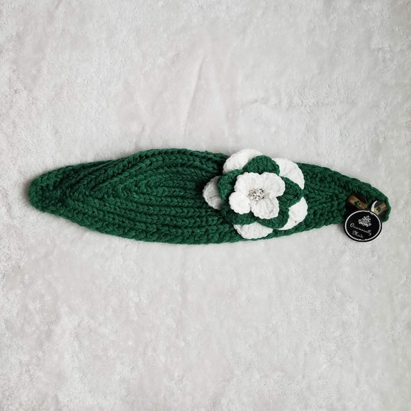 Boutique Knit Scarf with Buttons, NWT - Picture 2 of 6